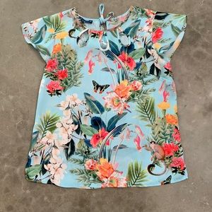 Tropical print short sleeve blouse